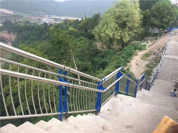 乌鲁木齐不锈钢桥梁栏杆