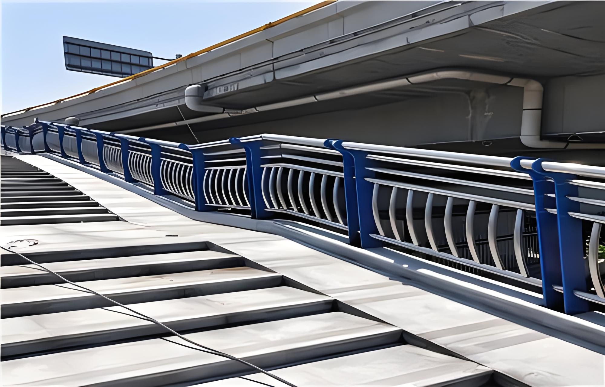 乌鲁木齐不锈钢桥梁护栏维护方案：确保安全，延长使用寿命
